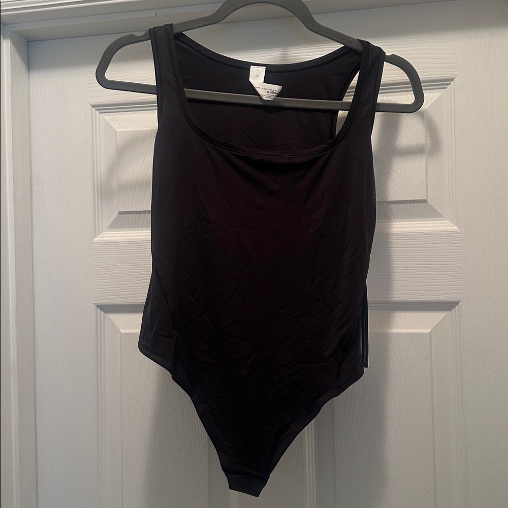 Wundermost Ultra-Soft Nulu Square-Neck Sleeveless Bodysuit Medium NWT - Picture 4 of 9